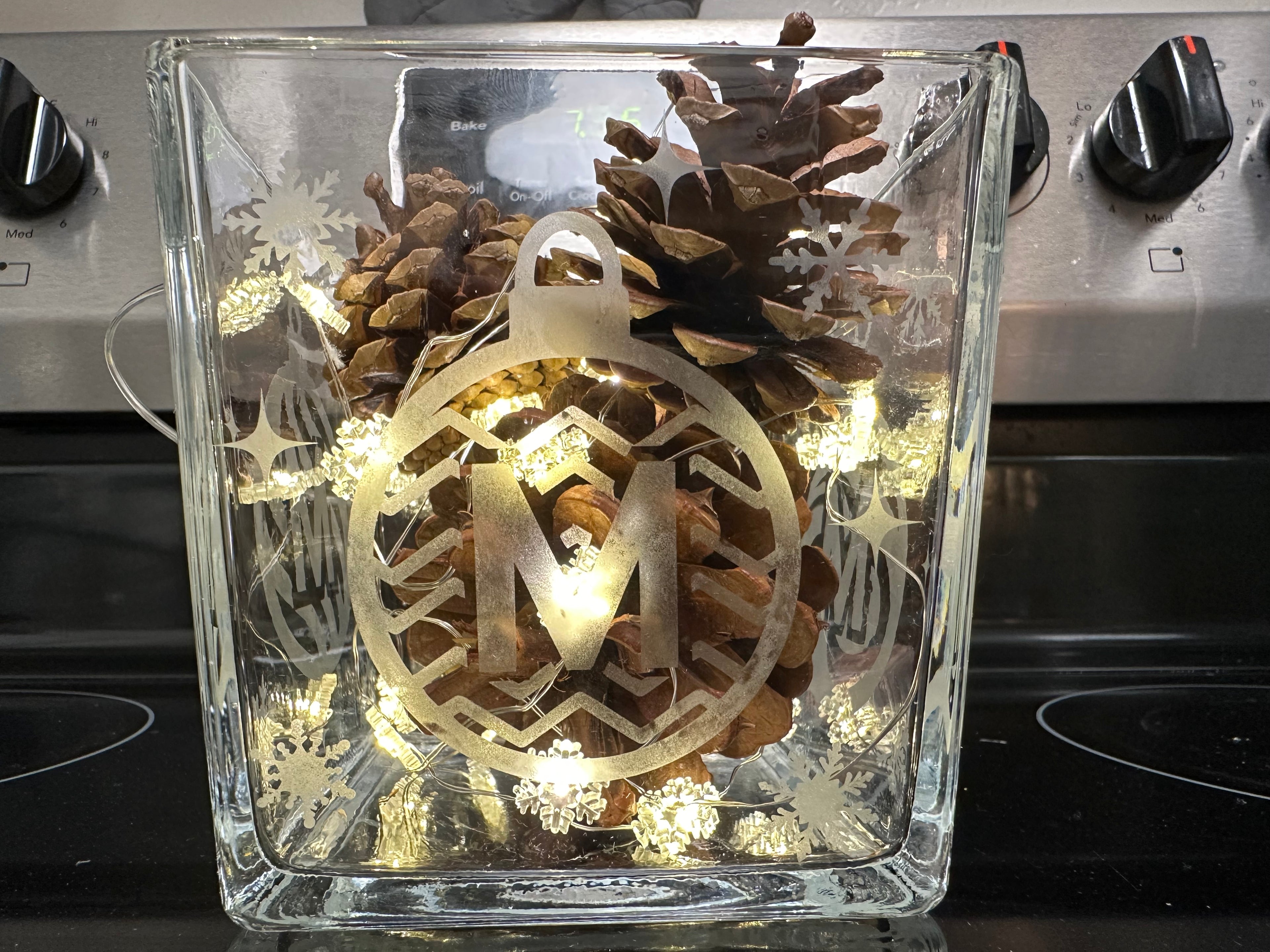 Personalized Etched Glass Holiday Candle Holder — Ornament Design